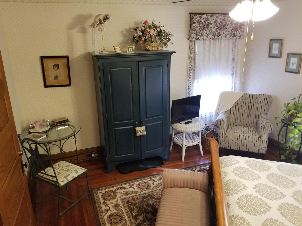 Rose & Thistle Bed & Breakfast Cooperstown Esterno foto