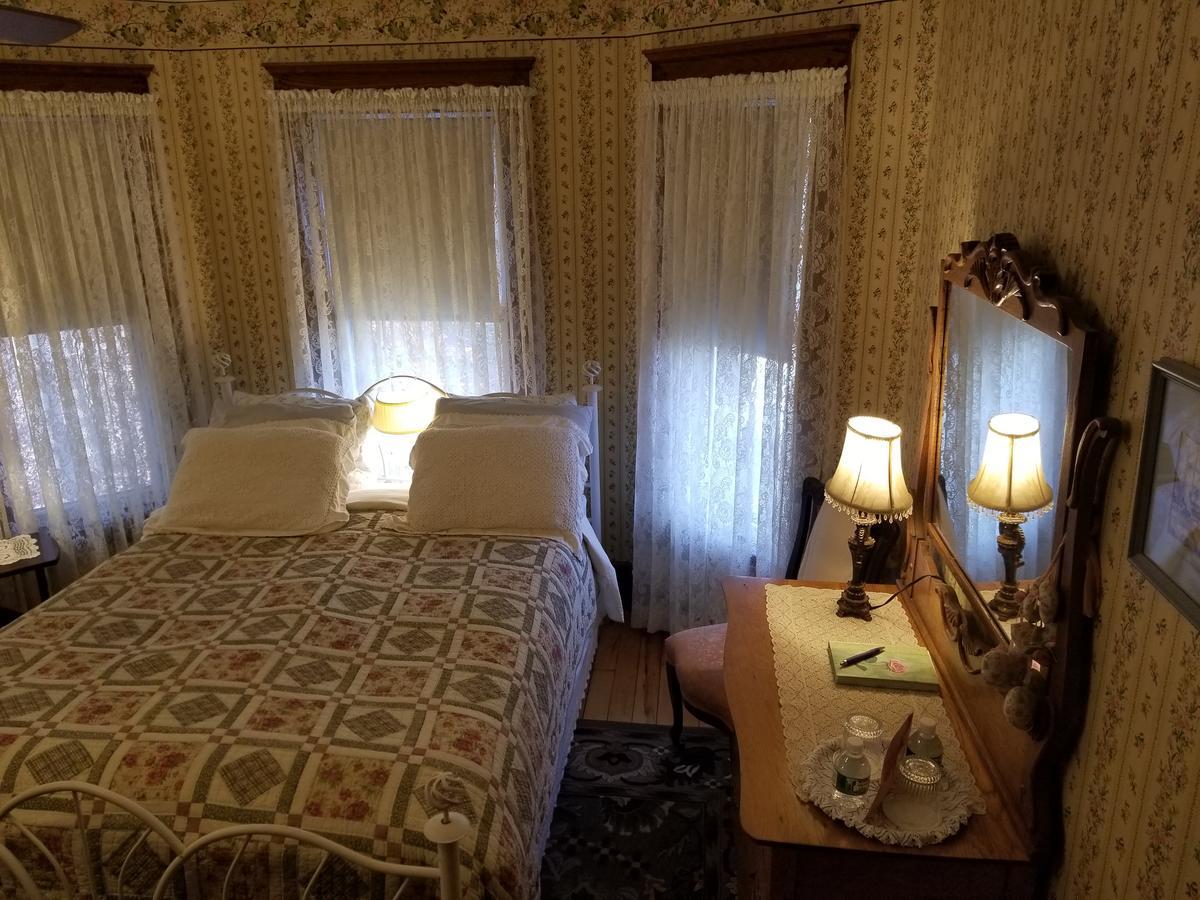 Rose & Thistle Bed & Breakfast Cooperstown Esterno foto